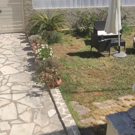 بيت للعطل Imerolia House